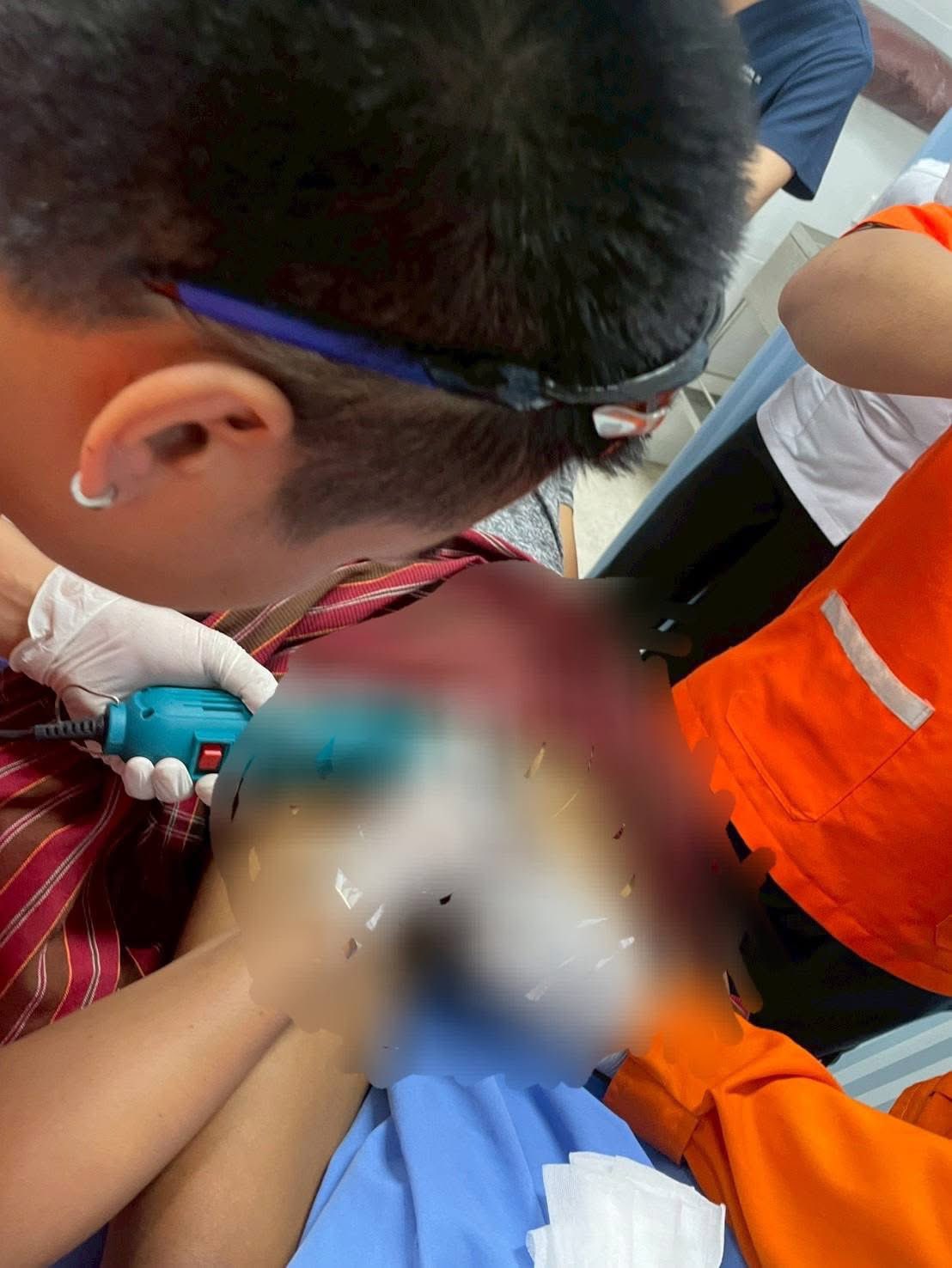 man locks penis rings (3)