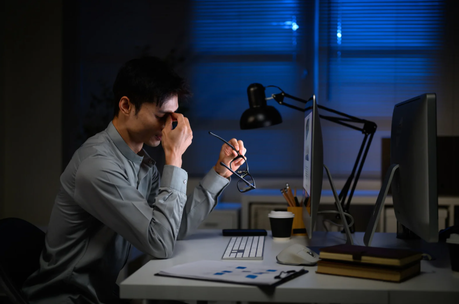 man quits job delivery rider