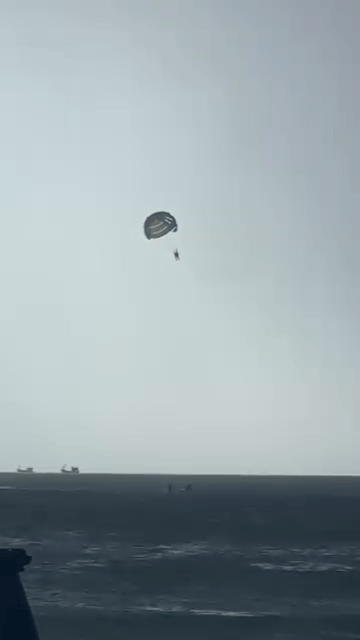 parasailing guide safety harness winds