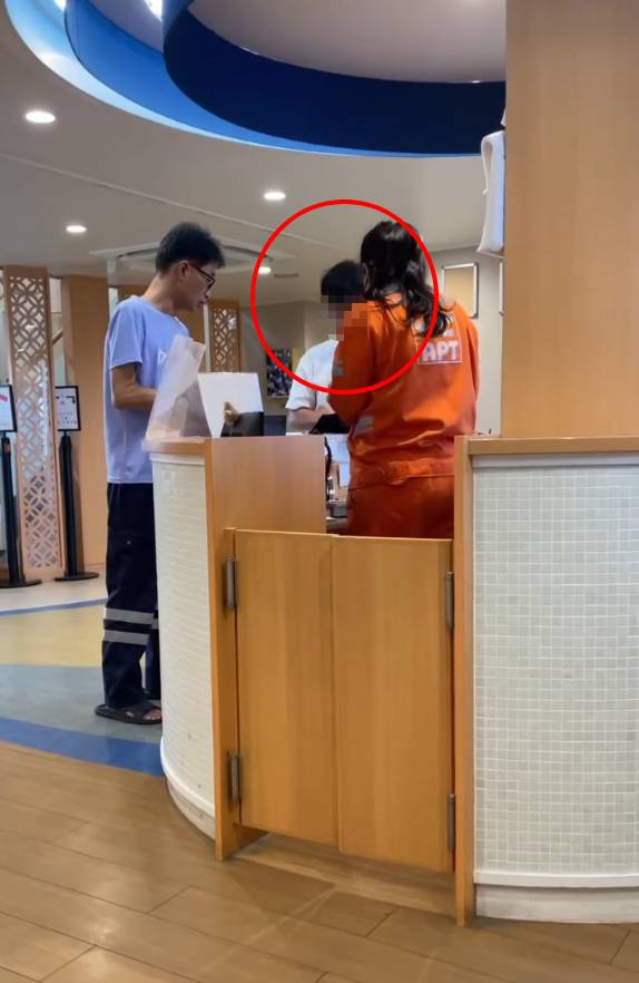 shoe sprayed semen taiwan (1)