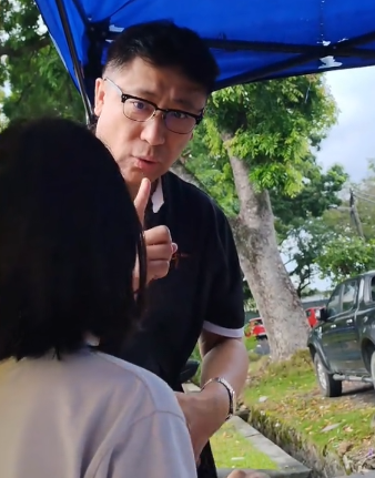 chinese tourist nasi lemak