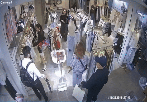 taiwan umbrella stolen