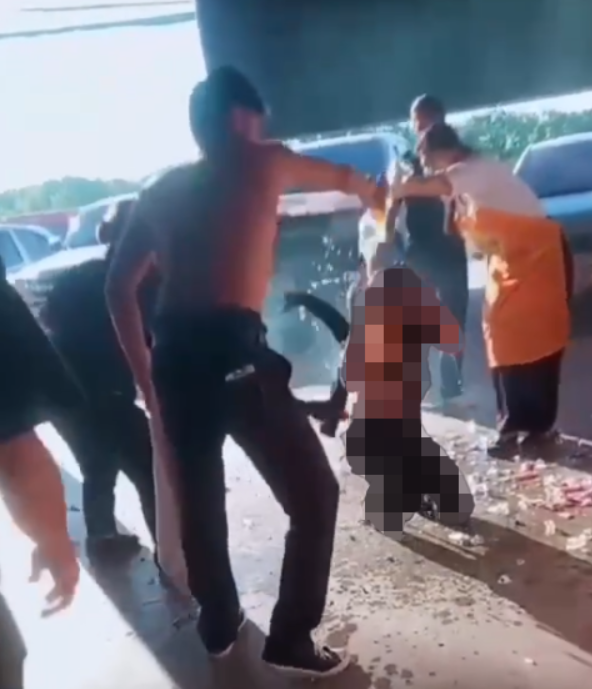 man girlfriend set fire