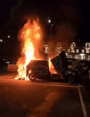 car fire stunt show (1)