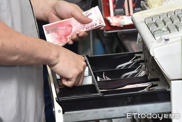 man convenience store jail