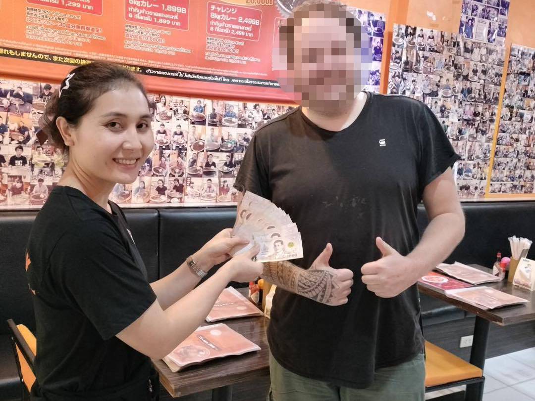 foreinger eating challenges cheated (1)