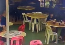 man flashes mother daughter