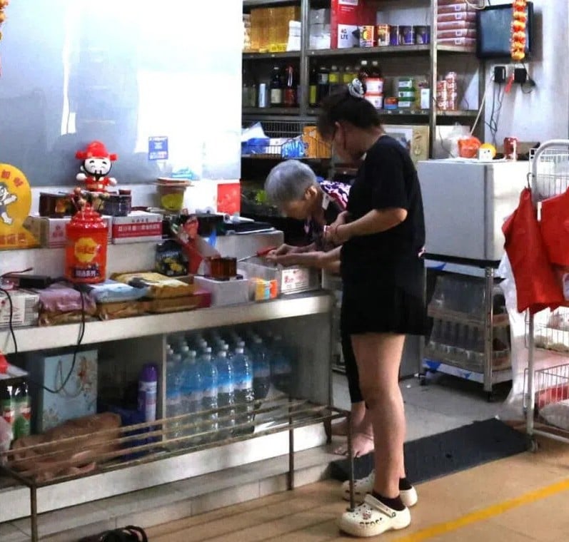 old airport road thief