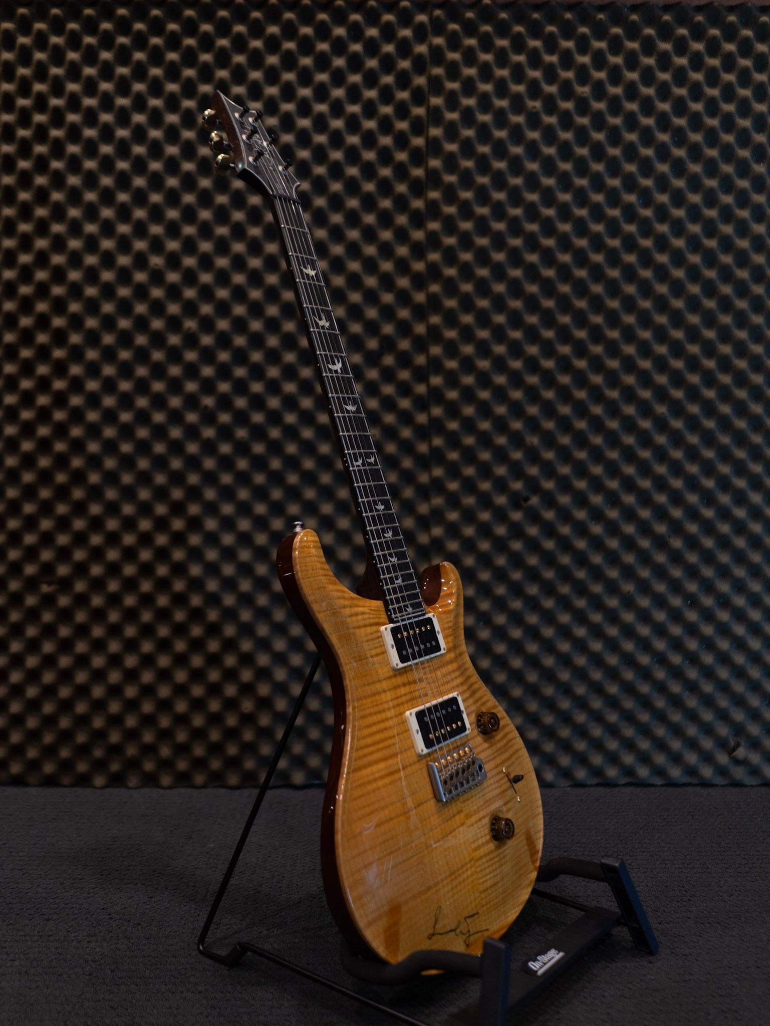 guitar lawrence wong