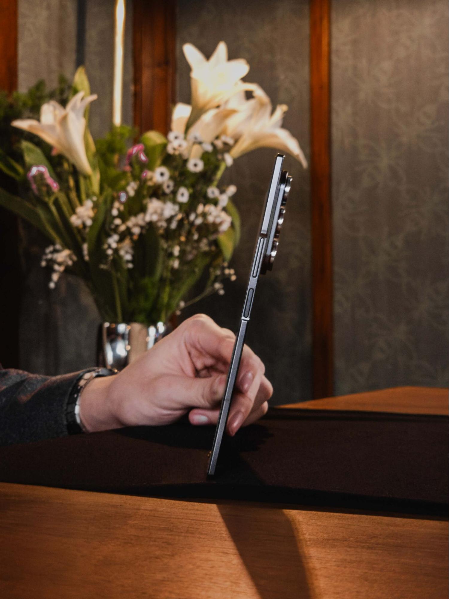 samsung galaxy z trifold