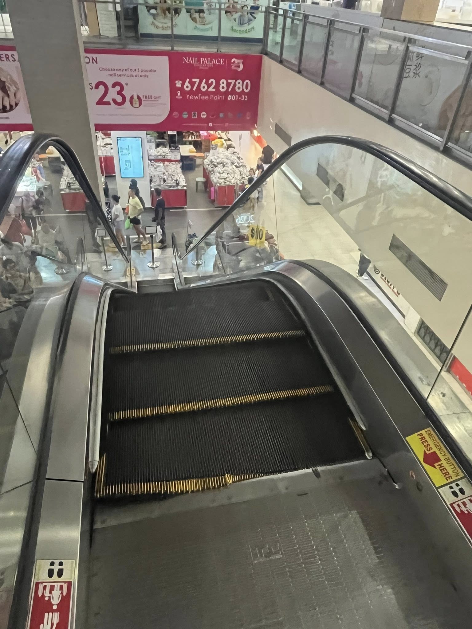 yewtee escalator