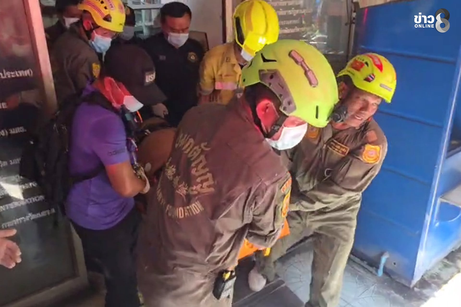 200kg man rescued thailand