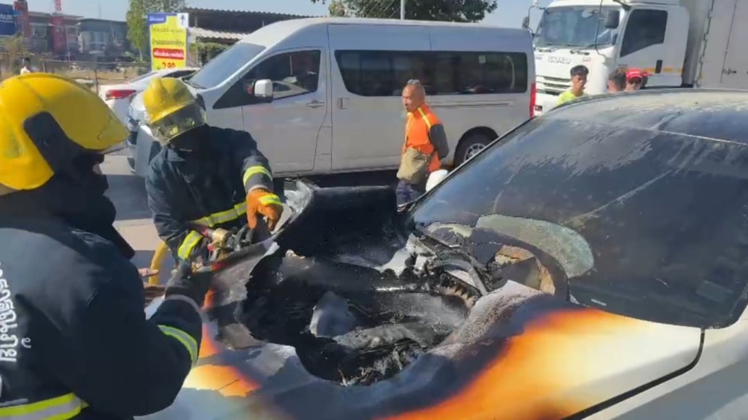 woman bmw fire thailand