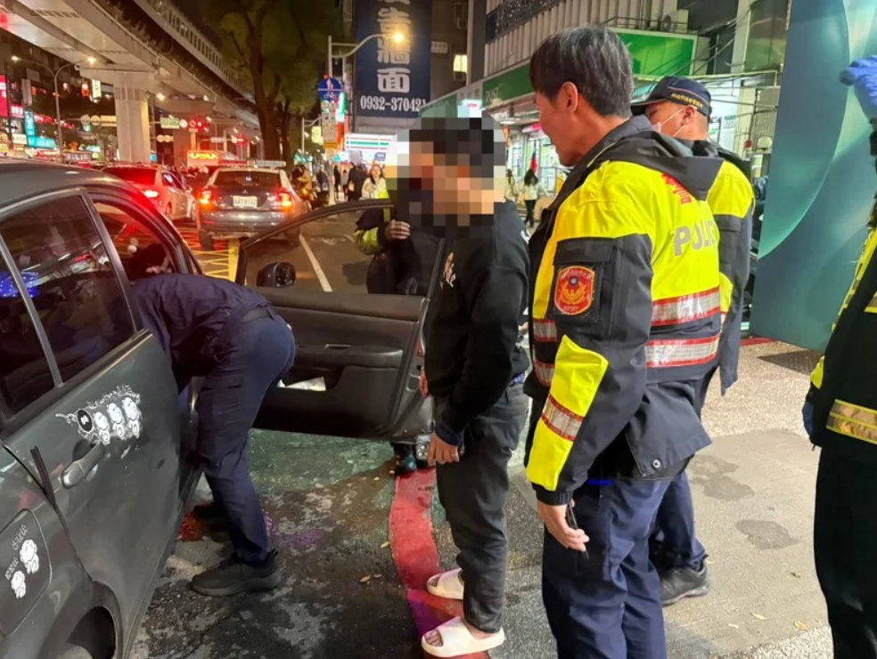 woman jumping car naked