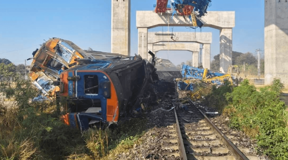 22 killed crane train