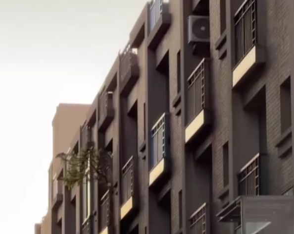 woman daughter confining taiwan