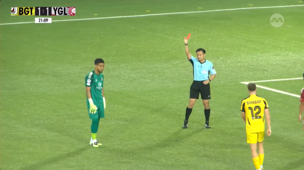 red card shown to Izwan