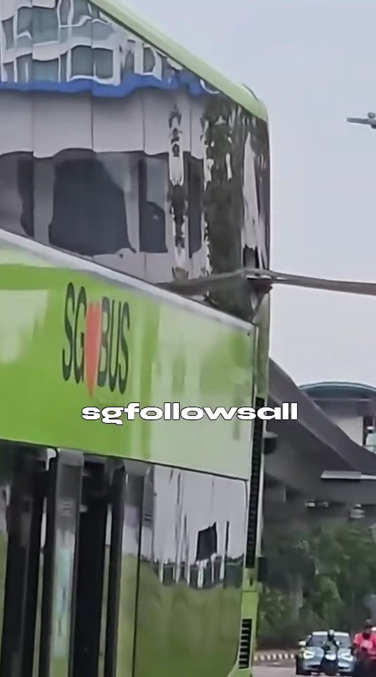 bus window stop punggol