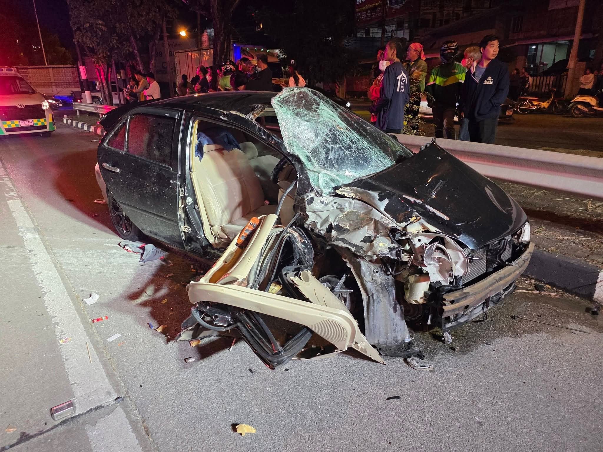 driver red light t-boned sedan