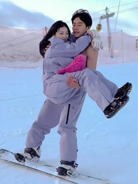 guests ski resort service carry