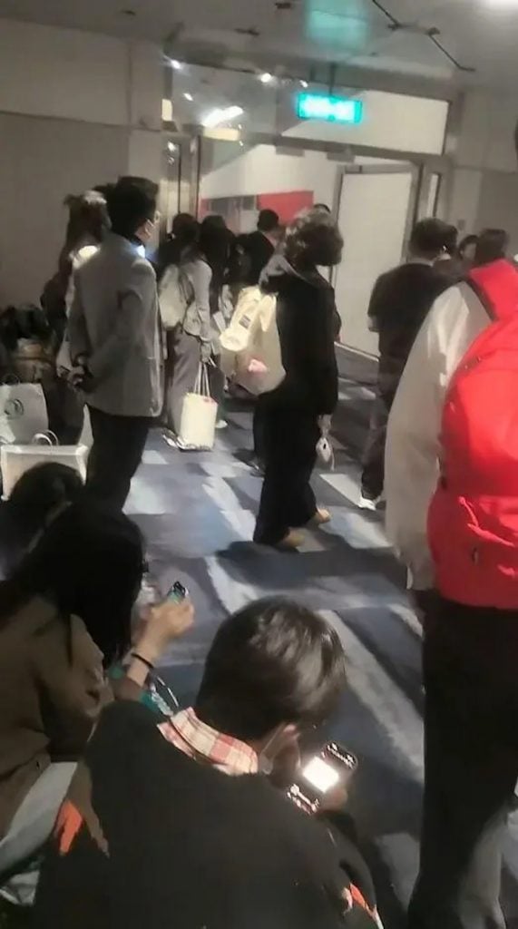 hong kong flight explode