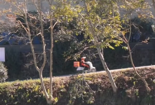 loneliest rider china mountains