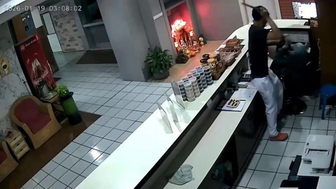 man metal rod steal attack