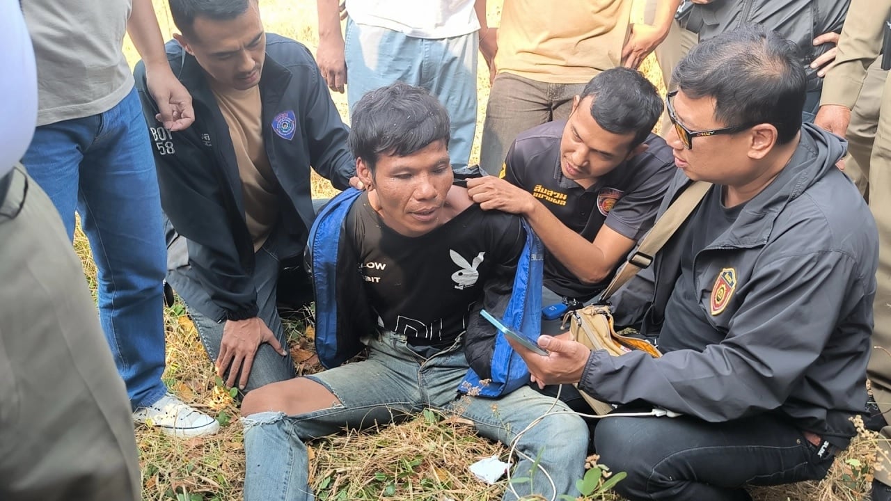 man metal rod steal arrest