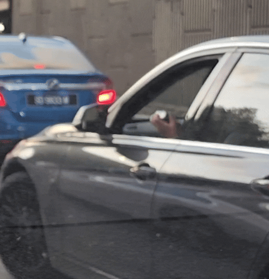 passenger car cigarette