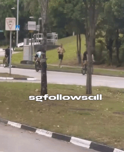 cyclist superman position