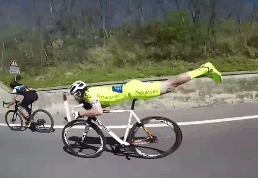 cyclist superman position
