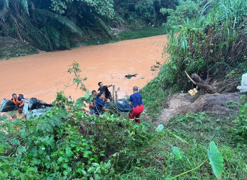 man reunion dinner dead