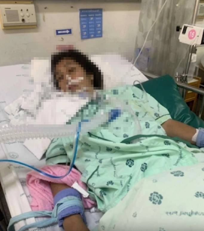 woman horseshoe crab salad