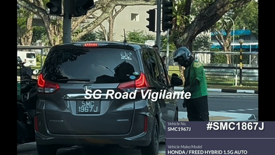 driver confronting PHV driver