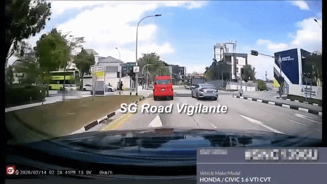 driver crash bus changi