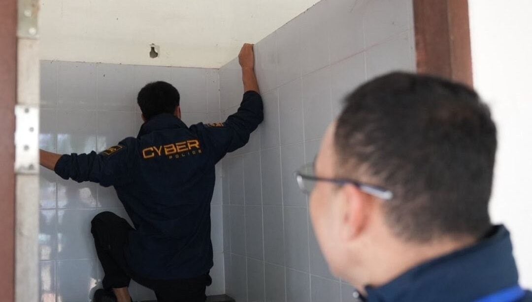 man semen urine bidet camera