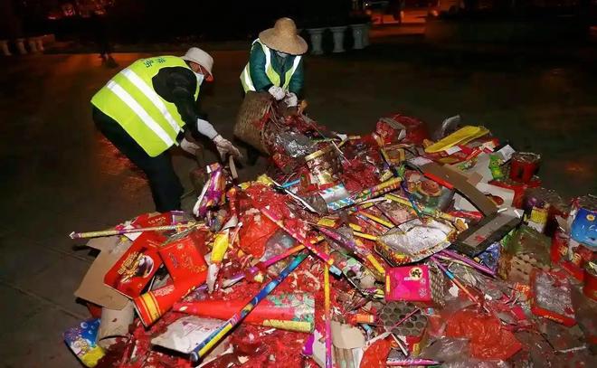 eight killed fireworks shop