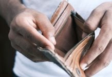 singaporean man scammed thailand