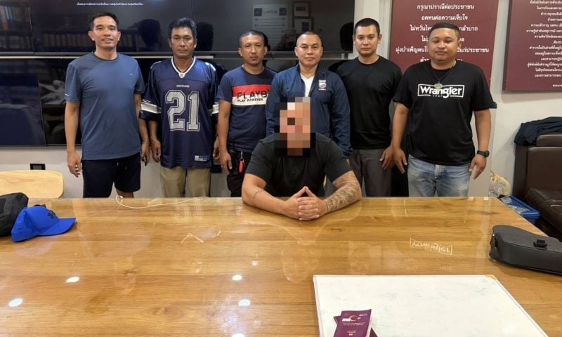 tourist slapped thailand arrested