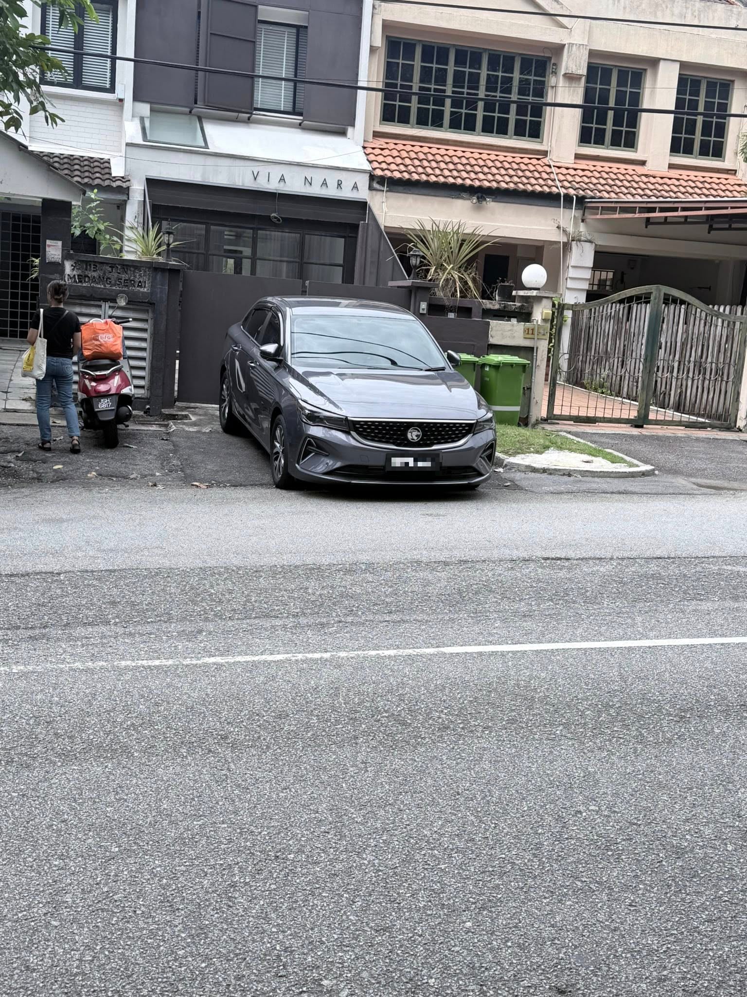 tow car blocked home parked
