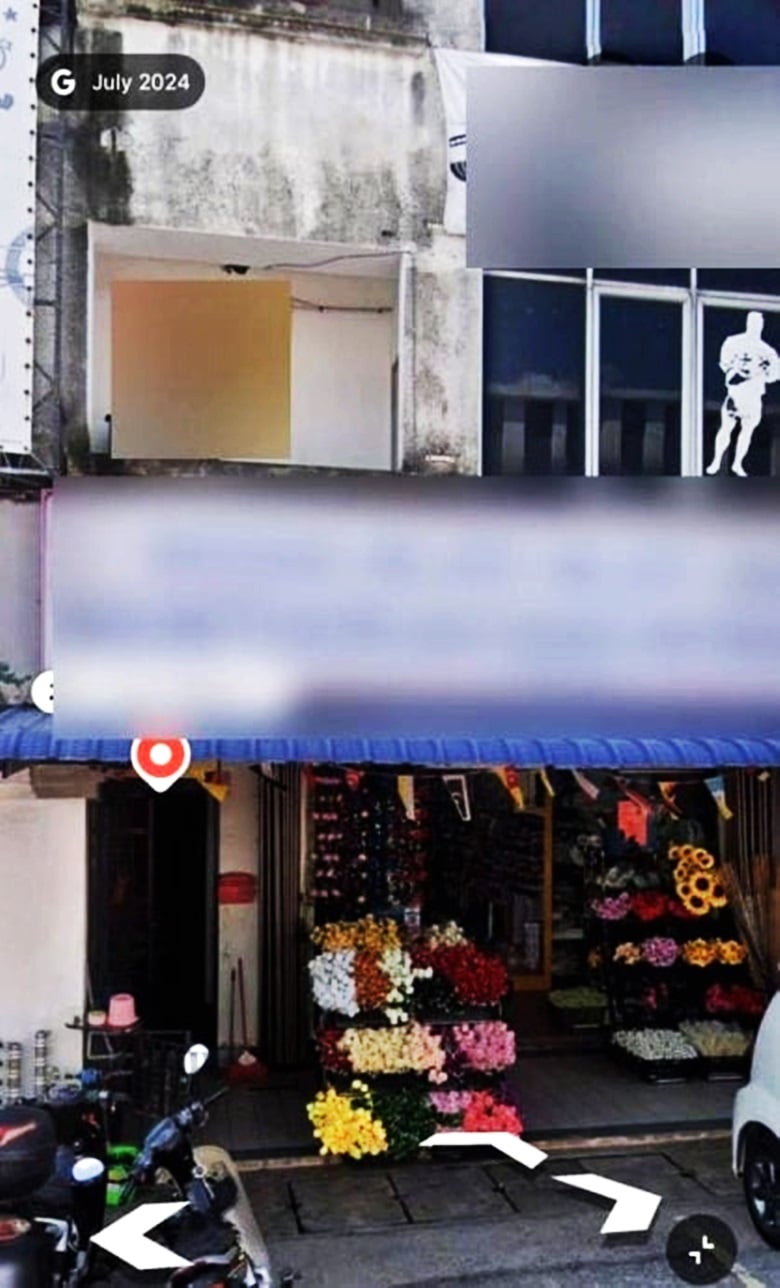 indian man stabbed room