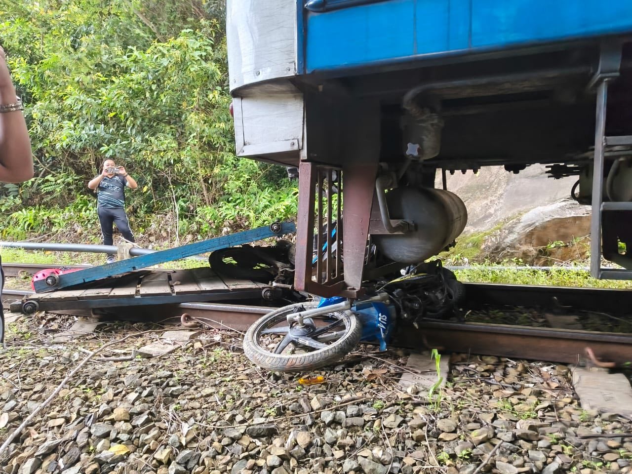 train motorcycle brake failure