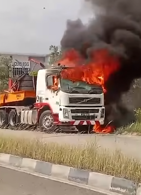 boy burned lorry
