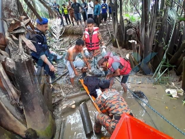 dragged crocodile river