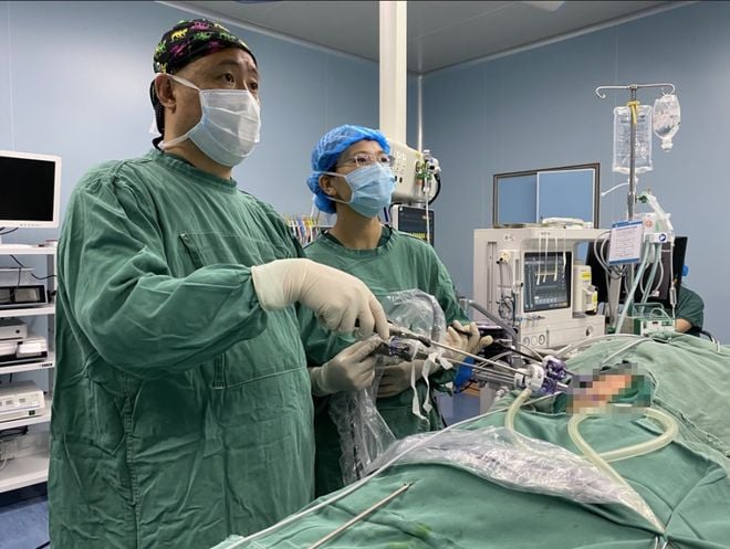 boy missing testicle china