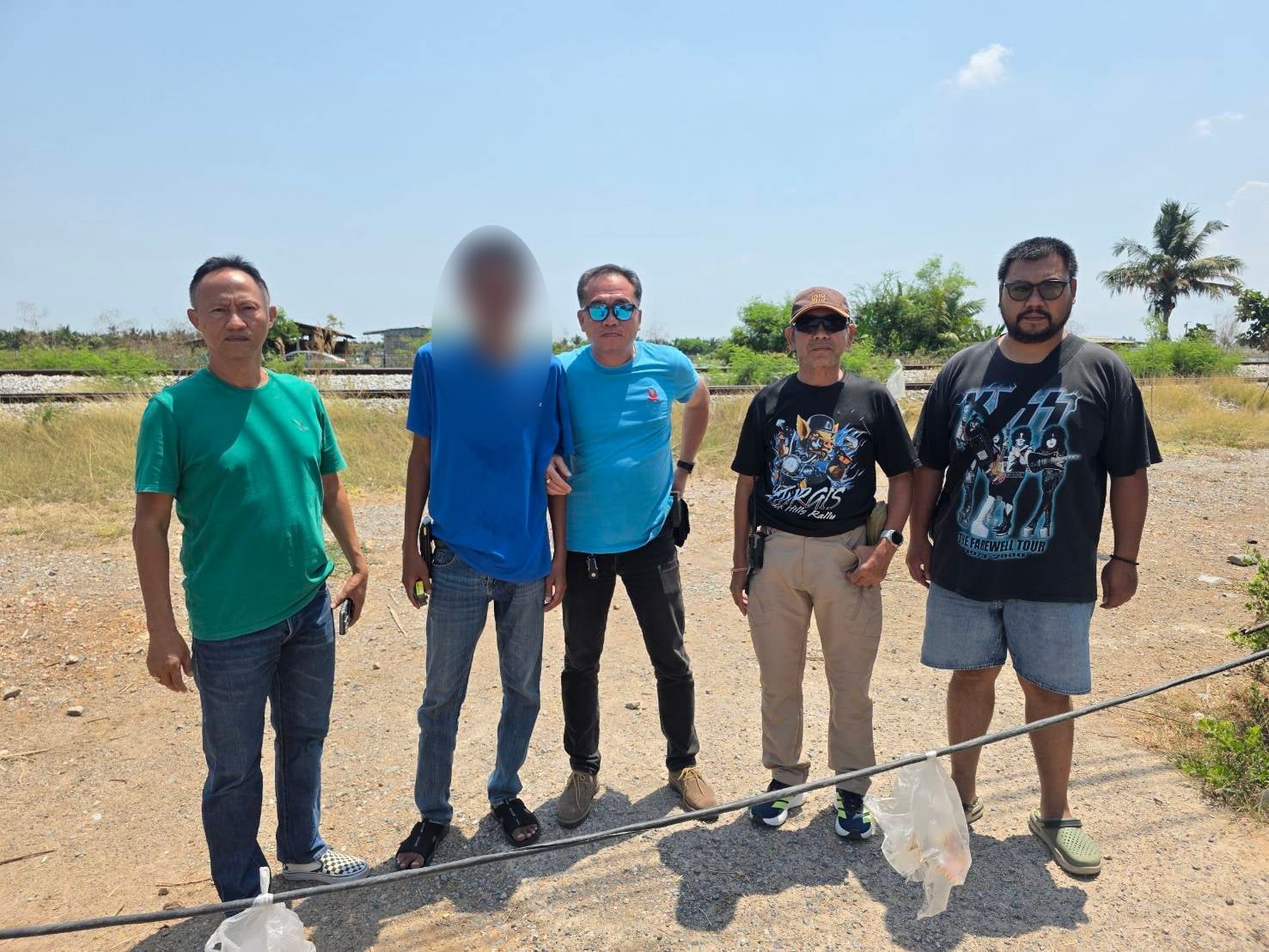 gunman befriends drinks victim (1)