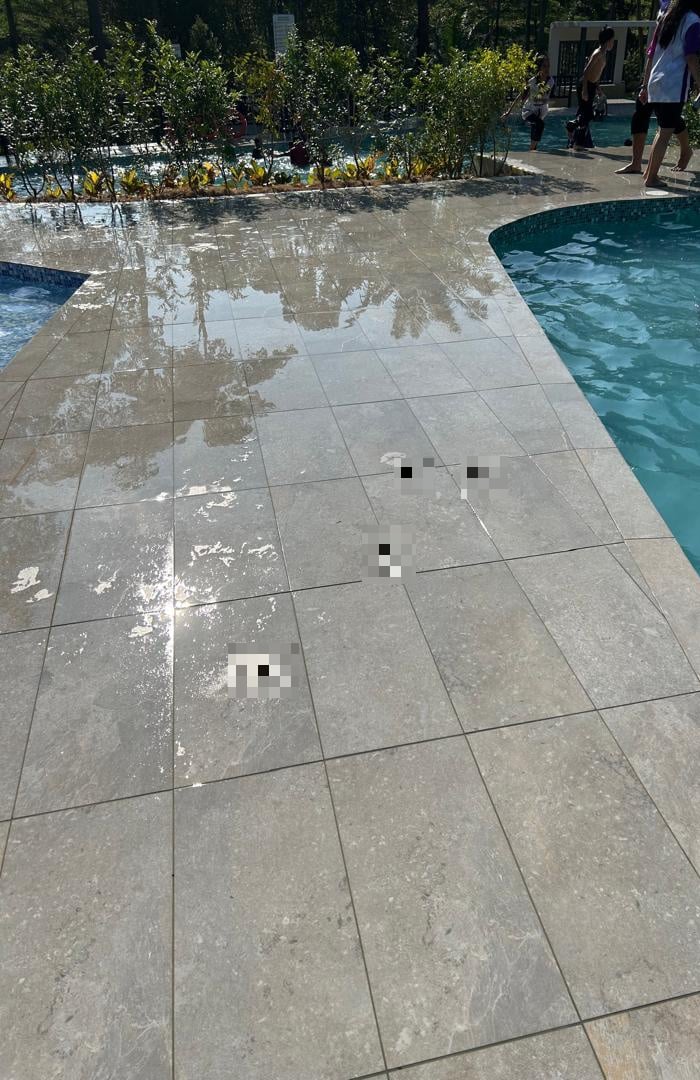 johor park pool poop 1