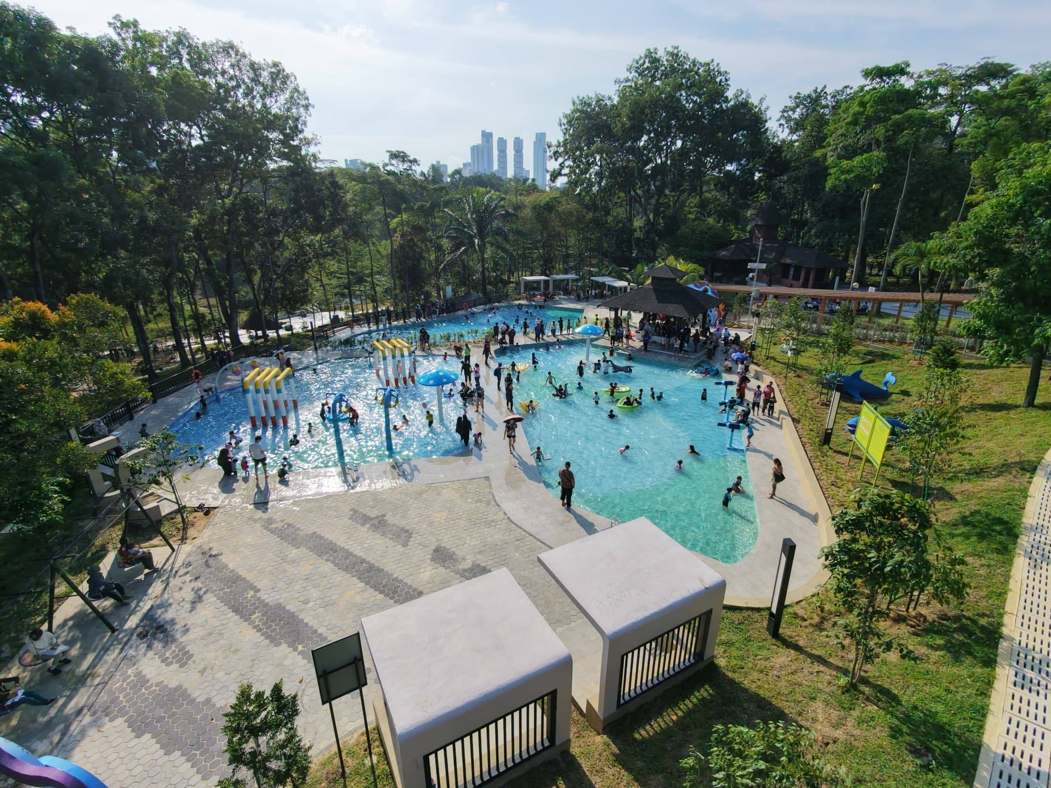 johor park pool poop opening