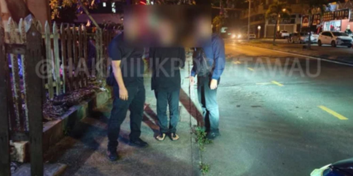 slashes colleague knife