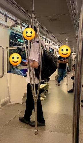 mrt trains seats